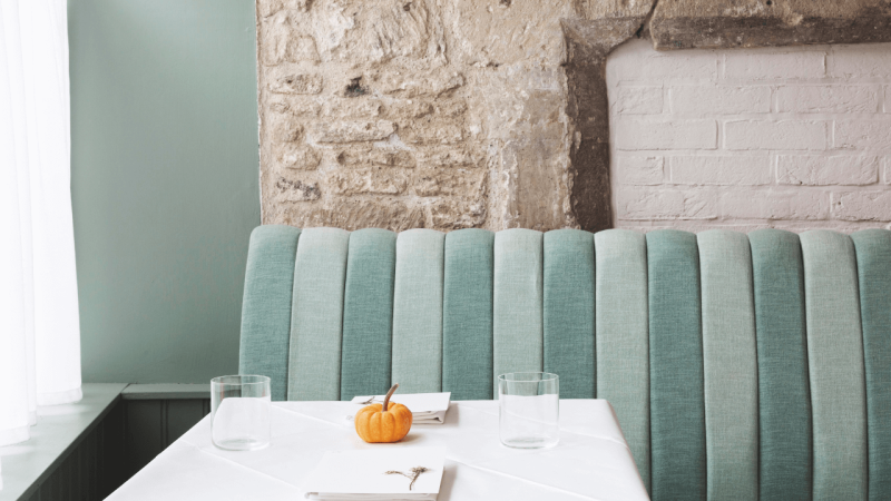 Restaurant Seating | Fluted Back Seating Style